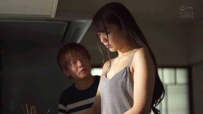 Bạn tình của chị gái xxx cô em người vợ đang buồn bã vì thất tình